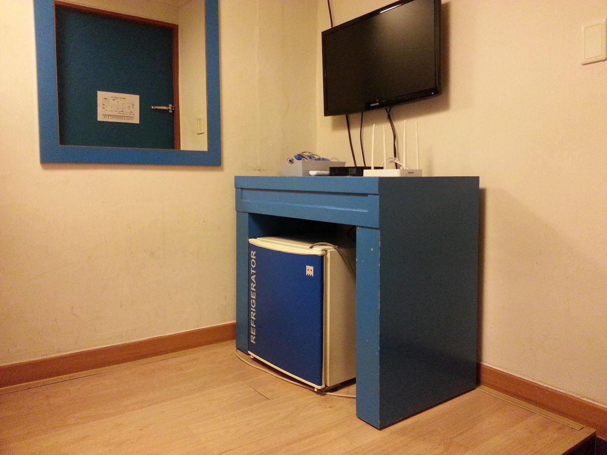 Oppa Hostel Seoul Exterior photo